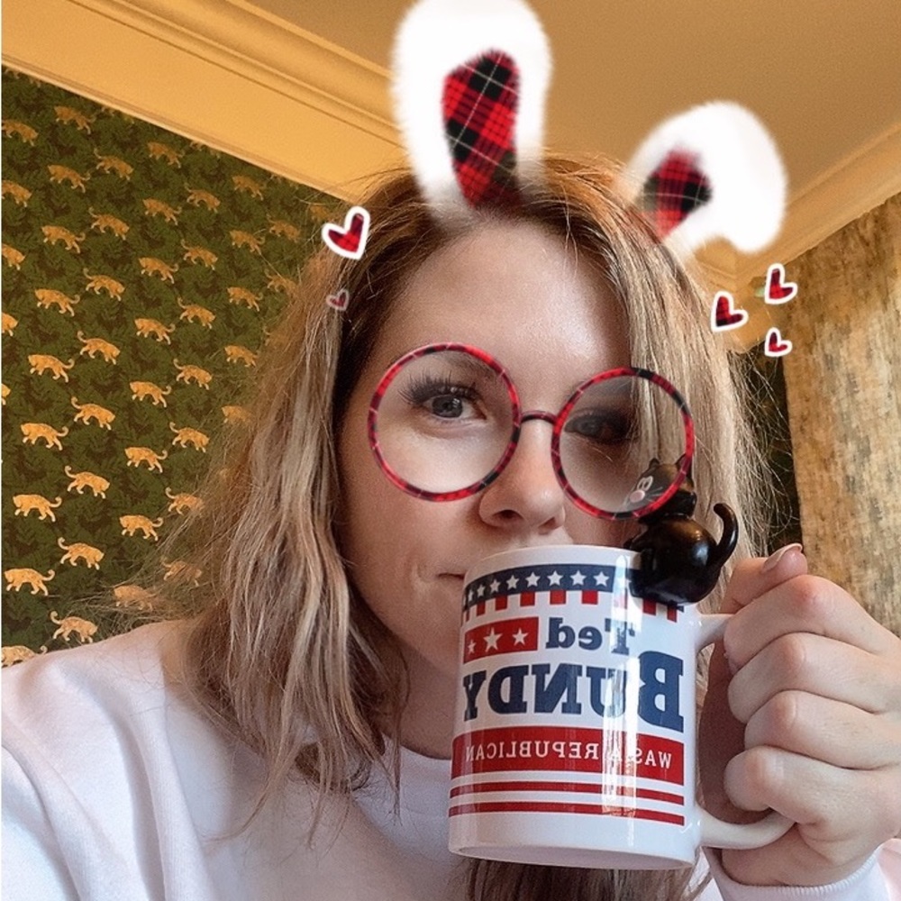 Meet your Posher, Brittney